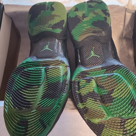 Jordan Green Camo XX8 - Picture 3 of 4